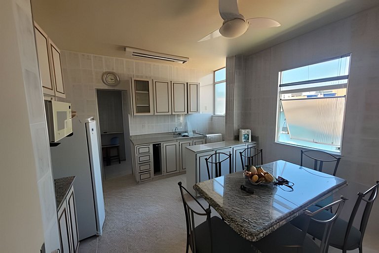 Apto Malu - a 100m da praia do Forte