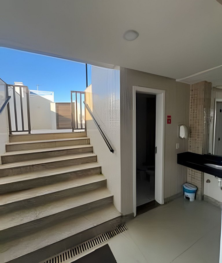 Flat Malu Pé na Areia - poucos passos praia Grande